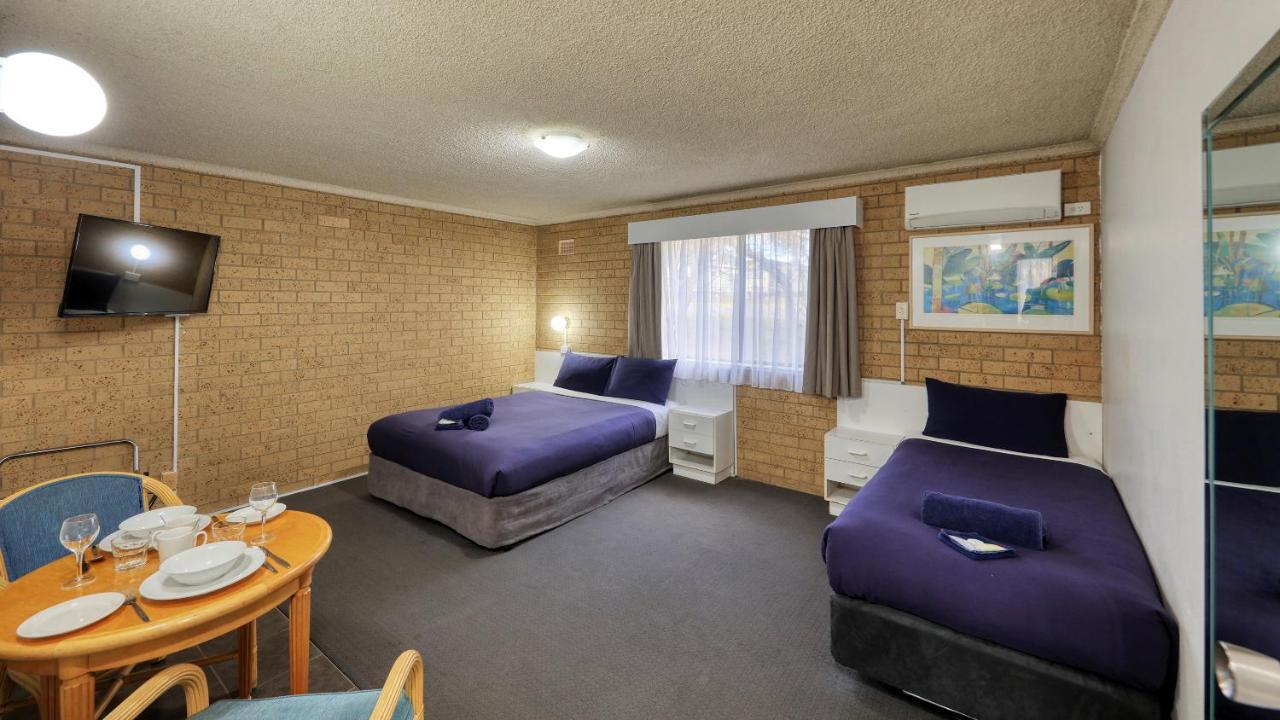 Hamilton Hume Motor Inn Yass Zewnętrze zdjęcie